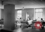 Immagine di Dedicazione dell'Ospedale Navale di Bethesda Bethesda Maryland USA, 1942, secondo 21 filmato di repertorio 65675054680