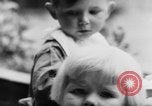 Standbild Zweiten Weltkrieg Vereinigtes Königreich, 1943, aus Sekunde 16 historischem Filmmaterial Videoclip 65675054687