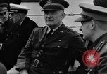 Standbild Würdenträger bei Atlantic Conference Atlantik, 1941, aus Sekunde 39 historischem Filmmaterial Videoclip 65675054692