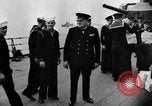 Standbild Winston Churchill Atlantik, 1941, aus Sekunde 57 historischem Filmmaterial Videoclip 65675054693