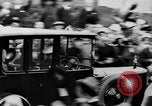 Immagine di Carrello a motore Londra Inghilterra Regno Unito, 1935, secondo 13 filmato di repertorio 65675054702