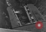 Standbild Boulder Dam oder Hoover Dam power transmission California United States USA, 1936, aus Sekunde 6 historischem Filmmaterial Videoclip 65675054726