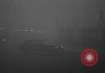 Immagine di London Fog provoca il caos Londra Inghilterra Regno Unito, 1945, secondo 7 filmato di repertorio 65675054745