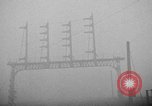 Image train sur voie ferrée Royaume-Uni, 1945, de la seconde 19 séquences d'archives historiques vidéo 65675054746