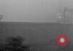 Image train sur voie ferrée Royaume-Uni, 1945, de la seconde 52 séquences d'archives historiques vidéo 65675054746