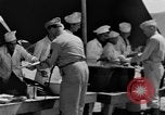 Immagine di Il senatore James M Mead Il Nord Africa, 1943, secondo 11 filmato di repertorio 65675054764