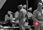 Immagine di Il senatore James M Mead Il Nord Africa, 1943, secondo 24 filmato di repertorio 65675054764