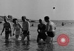 Immagine di Il senatore James M Mead Il Nord Africa, 1943, secondo 26 filmato di repertorio 65675054764