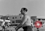 Immagine di Il senatore James M Mead Il Nord Africa, 1943, secondo 39 filmato di repertorio 65675054764