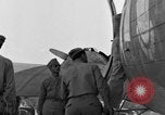Immagine di Il senatore James M Mead Il Nord Africa, 1943, secondo 44 filmato di repertorio 65675054764