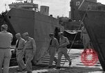 Immagine di Il senatore James M Mead Il Nord Africa, 1943, secondo 56 filmato di repertorio 65675054764