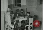 Standbild Konzentrationslager Deutschland, 1945, aus Sekunde 6 historischem Filmmaterial Videoclip 65675054783