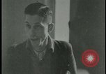 Standbild Konzentrationslager Deutschland, 1945, aus Sekunde 9 historischem Filmmaterial Videoclip 65675054783