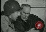 Standbild Konzentrationslager Deutschland, 1945, aus Sekunde 25 historischem Filmmaterial Videoclip 65675054783