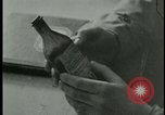 Standbild Konzentrationslager Deutschland, 1945, aus Sekunde 27 historischem Filmmaterial Videoclip 65675054783