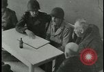 Standbild Konzentrationslager Deutschland, 1945, aus Sekunde 39 historischem Filmmaterial Videoclip 65675054783