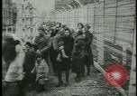 Immagine di Vittime del campo di concentramento Germania, 1945, secondo 21 filmato di repertorio 65675054784