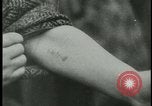 Immagine di Vittime del campo di concentramento Germania, 1945, secondo 34 filmato di repertorio 65675054784