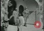 Image les citoyens allemands visite des camps de concentration Allemagne, 1945, de la seconde 54 séquences d'archives historiques vidéo 65675054785