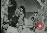 Image les citoyens allemands visite des camps de concentration Allemagne, 1945, de la seconde 55 séquences d'archives historiques vidéo 65675054785