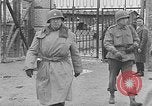 Standbild Ohrdruf Konzentrationslager Deutschland, 1945, aus Sekunde 4 historischem Filmmaterial Videoclip 65675054787
