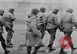 Standbild Ohrdruf Konzentrationslager Deutschland, 1945, aus Sekunde 8 historischem Filmmaterial Videoclip 65675054787