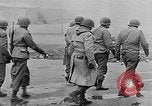 Standbild Ohrdruf Konzentrationslager Deutschland, 1945, aus Sekunde 9 historischem Filmmaterial Videoclip 65675054787