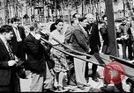 Standbild Ohrdruf Konzentrationslager Deutschland, 1945, aus Sekunde 32 historischem Filmmaterial Videoclip 65675054787
