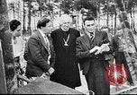 Standbild Ohrdruf Konzentrationslager Deutschland, 1945, aus Sekunde 38 historischem Filmmaterial Videoclip 65675054787