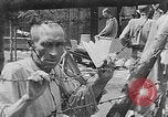 Standbild KZ-Opfer Deutschland, 1945, aus Sekunde 58 historischem Filmmaterial Videoclip 65675054791