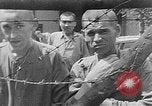 Standbild KZ-Opfer Deutschland, 1945, aus Sekunde 60 historischem Filmmaterial Videoclip 65675054791