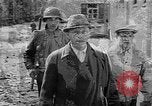 Standbild deutsche Bürger kz Deutschland, 1945, aus Sekunde 58 historischem Filmmaterial Videoclip 65675054792
