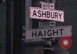 Image Haight-Ashbury à la fin des années 1960 San Francisco California USA, 1968, de la seconde 21 séquences d'archives historiques vidéo 65675054796