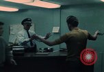Standbild USA Zoll an der US-mexikanischen Grenze Mexico-United States border USA, 1968, aus Sekunde 5 historischem Filmmaterial Videoclip 65675054806
