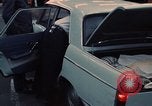 Standbild USA Zoll an der US-mexikanischen Grenze Mexico-United States border USA, 1968, aus Sekunde 17 historischem Filmmaterial Videoclip 65675054806