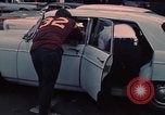 Standbild USA Zoll an der US-mexikanischen Grenze Mexico-United States border USA, 1968, aus Sekunde 26 historischem Filmmaterial Videoclip 65675054806