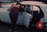 Standbild USA Zoll an der US-mexikanischen Grenze Mexico-United States border USA, 1968, aus Sekunde 29 historischem Filmmaterial Videoclip 65675054806