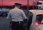 Standbild USA Zoll an der US-mexikanischen Grenze Mexico-United States border USA, 1968, aus Sekunde 38 historischem Filmmaterial Videoclip 65675054806