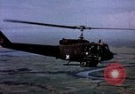 Immagine di La guerra psicologica Il Vietnam, 1965, secondo 9 filmato di repertorio 65675054818