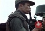 Immagine di La guerra psicologica Il Vietnam, 1965, secondo 19 filmato di repertorio 65675054818