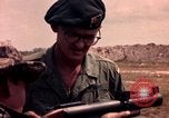 Immagine di La guerra psicologica Il Vietnam, 1965, secondo 52 filmato di repertorio 65675054818