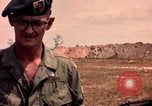 Immagine di La guerra psicologica Il Vietnam, 1965, secondo 57 filmato di repertorio 65675054818