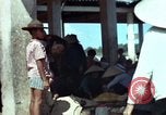 Immagine di Civili di difesa irregolare gruppo Vietnam del Sud, 1965, secondo 15 filmato di repertorio 65675054819