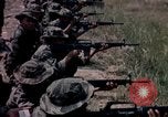 Immagine di Civili di difesa irregolare gruppo Vietnam del Sud, 1965, secondo 60 filmato di repertorio 65675054819