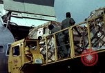 Standbild Red Ball Express und Dschungel Hubschrauber Evakuierung Vietnam, 1967, aus Sekunde 21 historischem Filmmaterial Videoclip 65675054823