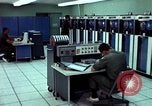Standbild Red Ball Express und Dschungel Hubschrauber Evakuierung Vietnam, 1967, aus Sekunde 45 historischem Filmmaterial Videoclip 65675054823