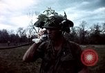 Standbild Pflege für amerikanische Soldaten Vietnam, 1967, aus Sekunde 17 historischem Filmmaterial Videoclip 65675054824