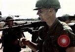Standbild Pflege für amerikanische Soldaten Vietnam, 1967, aus Sekunde 36 historischem Filmmaterial Videoclip 65675054824