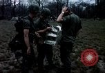 Standbild Pflege für amerikanische Soldaten Vietnam, 1967, aus Sekunde 48 historischem Filmmaterial Videoclip 65675054824
