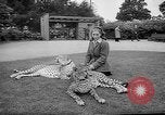 Standbild Whipsnade Zoo Whipsnade England, 1965, aus Sekunde 6 historischem Filmmaterial Videoclip 65675054828